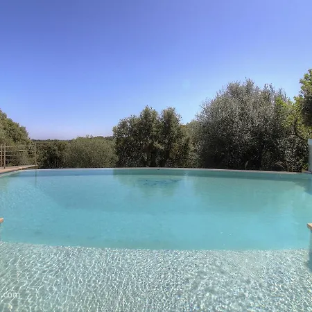 La Grande Piscine 别墅