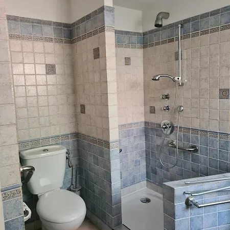 La Grande Piscine Villa *