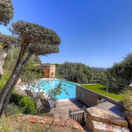 La Grande Piscine Villa *